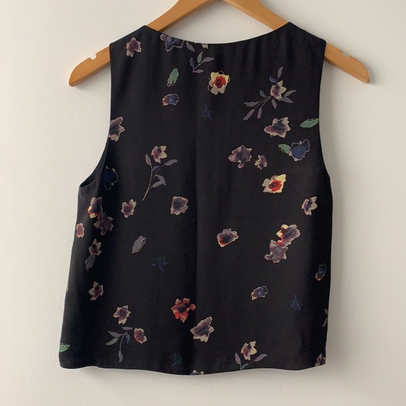Aritzia Babaton Sleeveless Blouse - Picture 2 of 8